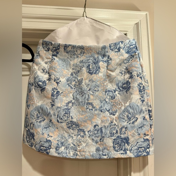YLLW The Label Blue Floral Corset Top & Miniskirt// Size Large - Picture 8 of 11